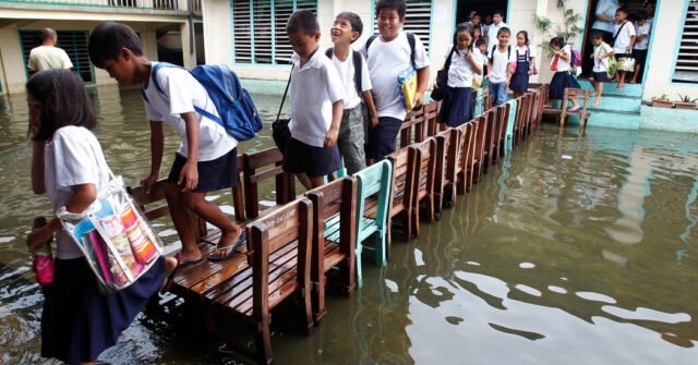 Apa yang terjadi dalam gambar ini? | 10 Maret 2025
