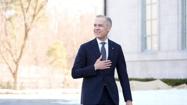 Mark Carney bersumpah sebagai perdana menteri baru Kanada di tengah perang dagang Trump
