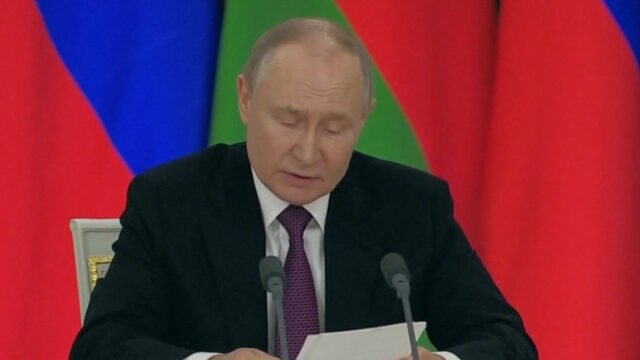 Putin menyatakan 'pertempuran harus berakhir di Ukraina'
