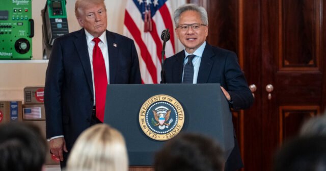 Administrasi Trump Pembaruan Langsung: Senat menolak RUU untuk membatalkan tarif Trump
