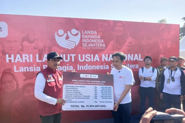 Hari tua: Menteri menegaskan kembali dukungan untuk warga senior
