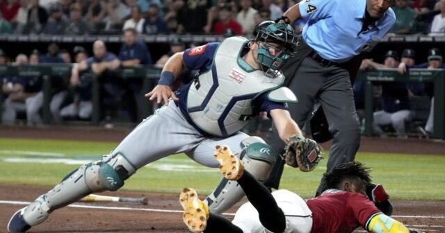 Mariners dialihkan oleh Diamondbacks, rekam anjlok ke terendah sejak pertengahan April
