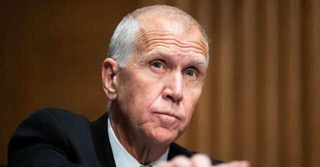 Mengapa Senator Republik Thom Tillis pensiun
