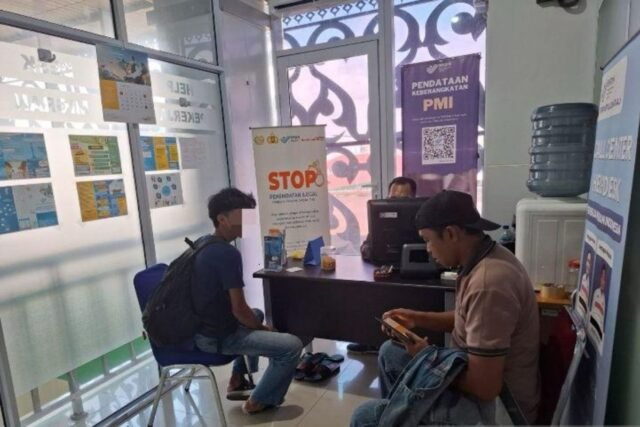Pria yang disimpan dari secara ilegal pergi ke Kamboja untuk pekerjaan e-gambing
