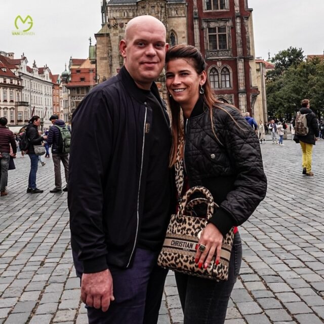 'Saya memiliki ruang di kepala saya lagi' - Michael Van Gerwen Breaks Silence untuk pertama kalinya sejak terpecah dari istri Daphne
