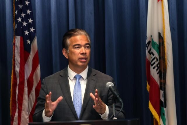 California, negara bagian lain menuntut administrasi Trump atas Dispunding Planned Parenthood
