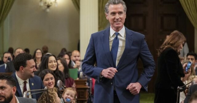 Newsom mendorong reformasi perumahan besar melalui legislatif California
