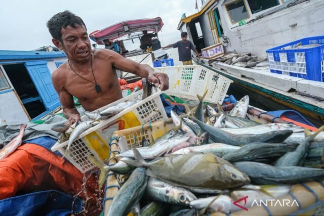 Indonesia memiliki dasar yang kuat untuk pertumbuhan ekonomi biru: menteri
