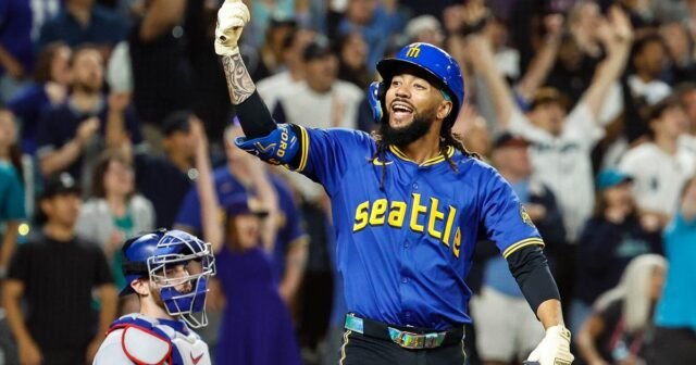 JP Crawford Hits Walkoff Homer sebagai Mariners STUN RANGERS
