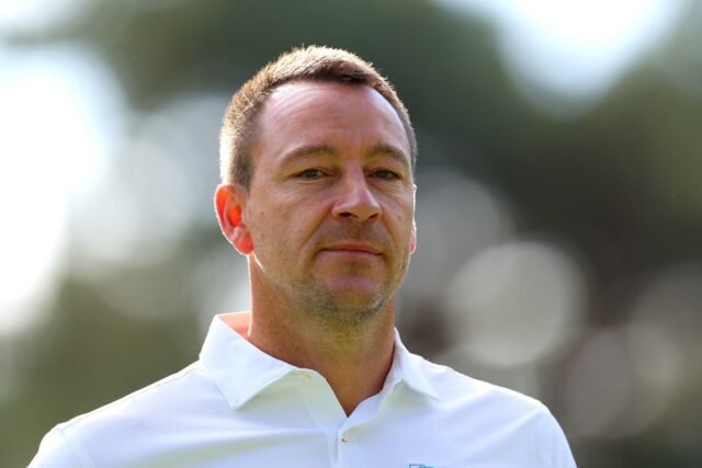 John Terry memberi tahu Chelsea bahwa mereka harus mencoba memenangkan Liga Premier tahun ini ketika mantan kapten membuka peran klub
