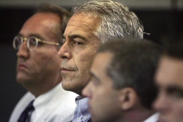 Kasus Epstein meminta seruan bipartisan untuk transparansi Trump
