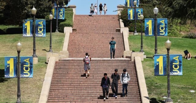 Kontributor: Tidak seperti di Columbia, serangan Trump terhadap UCLA ditujukan untuk uang pembayar pajak
