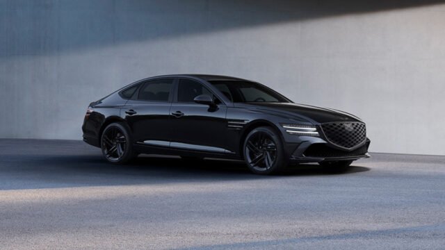Model hitam prestise genesis baru memberikan getaran lencana hitam rolls-royce hitam
