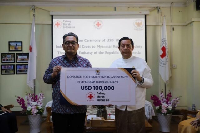 PMI menyumbangkan $ 100 ribu bantuan kemanusiaan untuk MRCS
