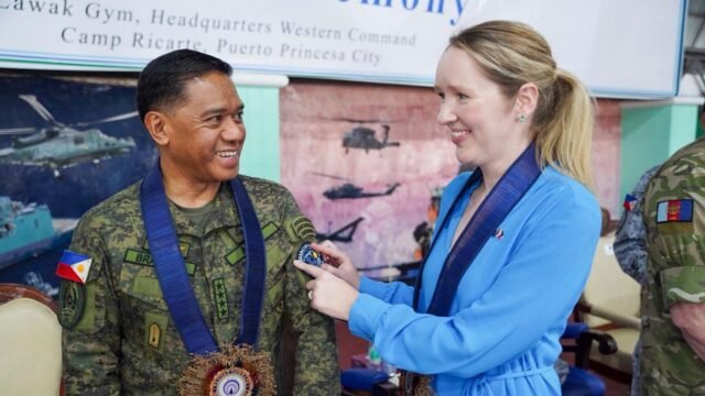 Pasukan Australia dan Filipina meluncurkan latihan militer terbesar di dekat Laut Cina Selatan yang disengketakan
