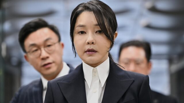 Perintah Pengadilan Korea Selatan Penangkapan Istri Mantan Presiden Yoon Suk Yeol yang Dipenjara
