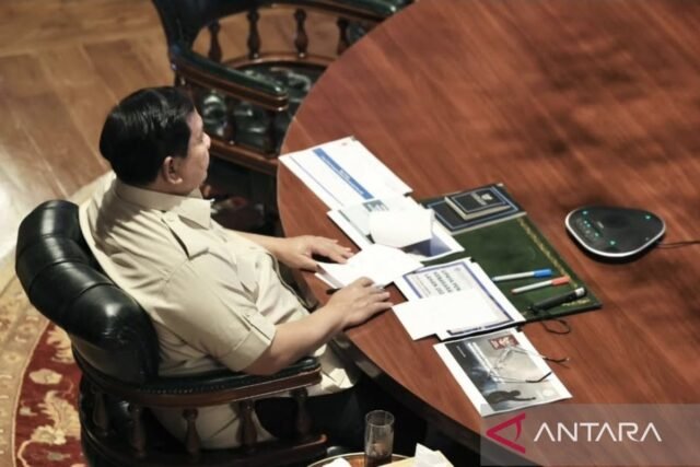 Prabowo memuji kementerian untuk mengurangi kebakaran hutan
