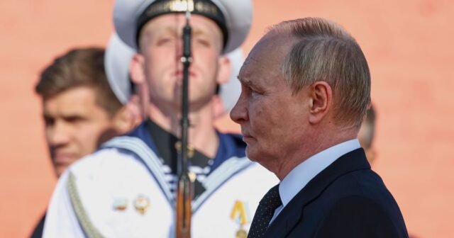 Rusia mengatakan itu tidak lagi akan mematuhi moratorium yang dipaksakan sendiri pada rudal jarak menengah
