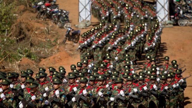 Serangan Udara Militer di Kota Pertambangan Permata Membunuh Setidaknya 21 Di Myanmar
