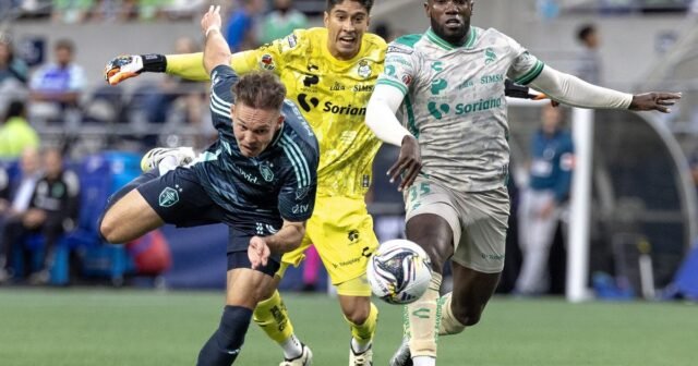 Sounders menjatuhkan Santos Laguna dalam pertandingan Piala Liga Berkara
