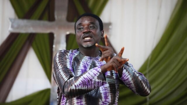 'Tuhan Memahami Kita': Di Dalam Gereja Nigeria Di mana Tuli Menemukan Iman dan Komunitas
