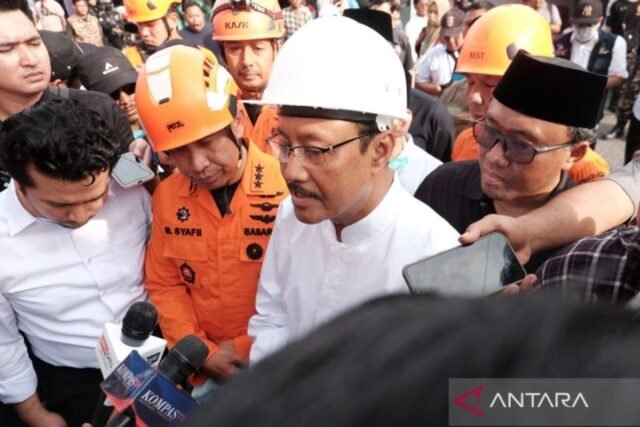 Runtuhnya sekolah: Pemerintah RI memastikan bantuan logistik untuk keluarga korban
