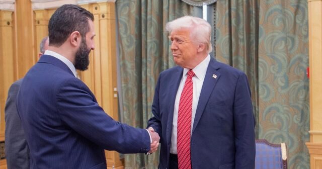 Pemimpin Suriah al-Sharaa akan bertemu Trump di Gedung Putih bulan ini, kata utusan AS
